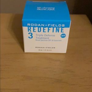 Rodan + Fields Redefine AM Moisturizer